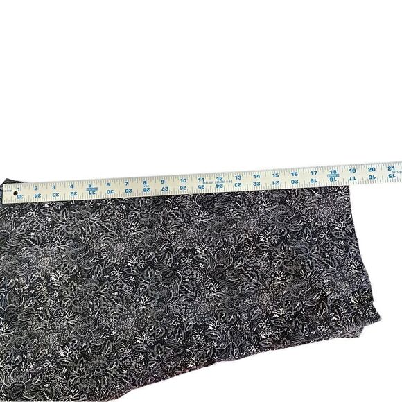 Women's Bandolino Blue Capri Pants Size 16W - Picture 9 of 10